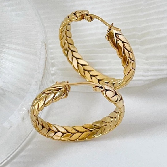 GP chain hoop earrings - Picture 2 of 3